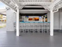 Ocean East Resort Club - bar