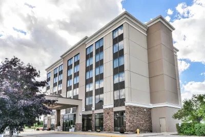 DoubleTree by Hilton Kitchener Hotels in der Nähe von Checkerboard Restaurant and Coffee Bar
