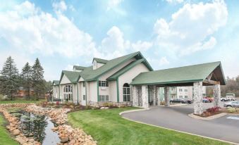 Baymont by Wyndham Baxter/Brainerd Area