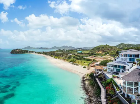 Tamarind Hills Resort & Villas Отели в г. Олд Роуд