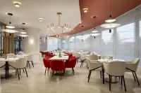 Ramada by Wyndham Bucharest Otopeni Airport Hotels in Otopeni