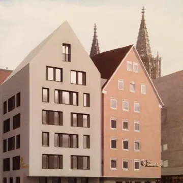 Hotel Goldenes Rad Hoteles cerca de Ulmer Spatz