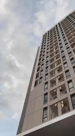 Apartemen Delft by RoomForRent Отели рядом с достопримечательностью «Kodingareng Keke Island»