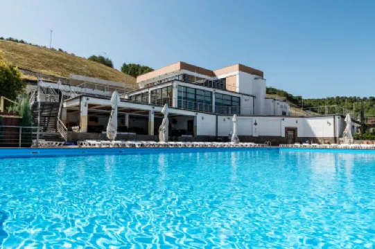 Вишневая гора Отели в г. 