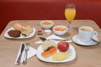Ibis Manaus Aeroporto - Bữa sáng