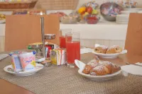 City Hotel - breakfast