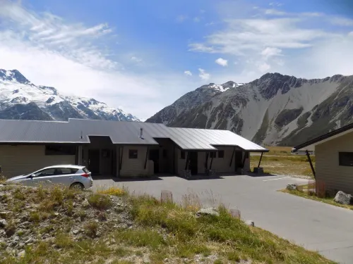 Aoraki Court Motel Hotels in Mount Cook Village