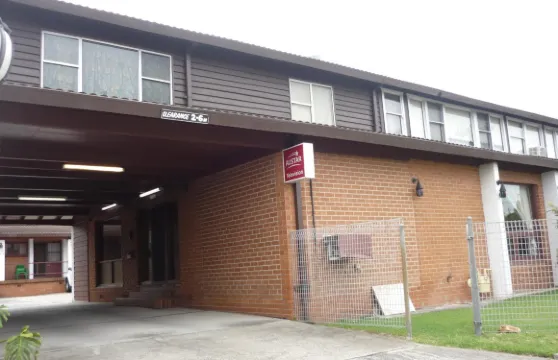 愛索諾汽車旅館