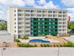 Forest Park Hotel by MDR