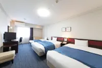 ホテル法華クラブ湘南藤沢 串家物語 マークイズみなとみらい店周辺のホテル