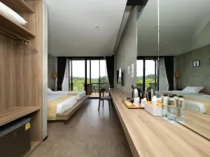 Hug Jang Loie Garden and Resort
