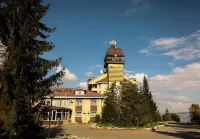 Smolinopark Hotel のホテル