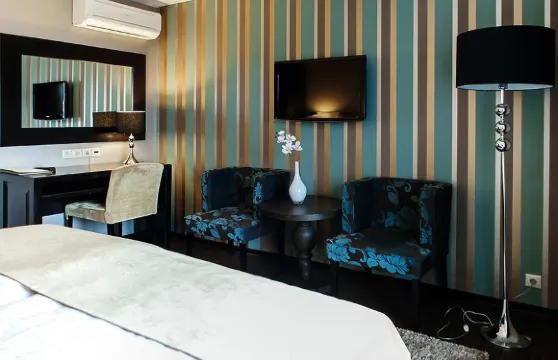 格拉夫奧爾洛夫酒店