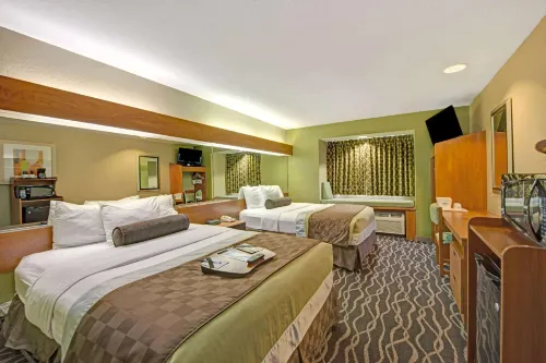 Super 8 by Wyndham San Antonio Downtown NE - sarapan