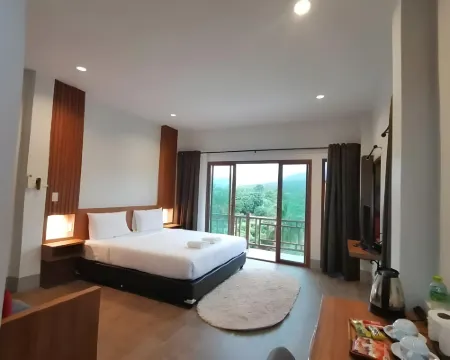 Huen Hug Hod the Resort Hotels in Hot