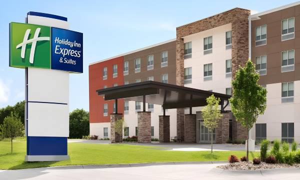 Holiday Inn Express & Suites Macon North by IHG