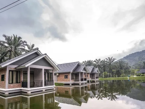 Sementra Hot Spring Nature Resort - Perak