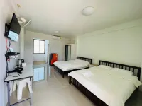 The Chev Hotel Hotels in 