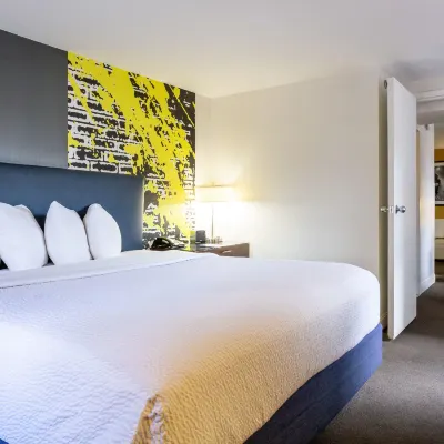 Comfort Inn & Suites Baltimore Inner Harbor Отели рядом с достопримечательностью «Туристический центр Балтимора»