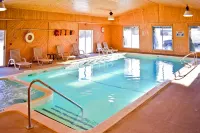 Americas Best Value Inn Tahquamenon Country - Pools
