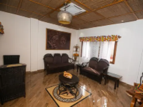 Ike's Cultural Village Hotels in Kumasi