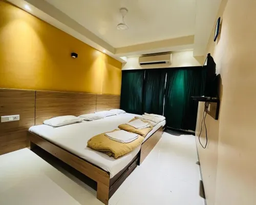 Hotel Madni Royale (50 Mtrs from Dargaah), Ajmer Hotels in Ajmer