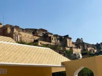 House of Amer Hotels in Amer