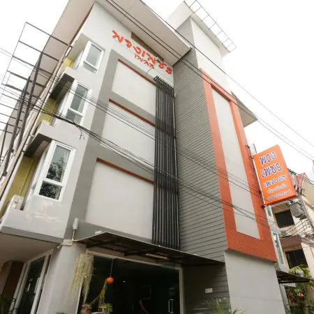 Puangpech Place