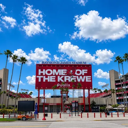 Holiday Inn Express & Suites TAMPA STADIUM - AIRPORT AREA by IHG