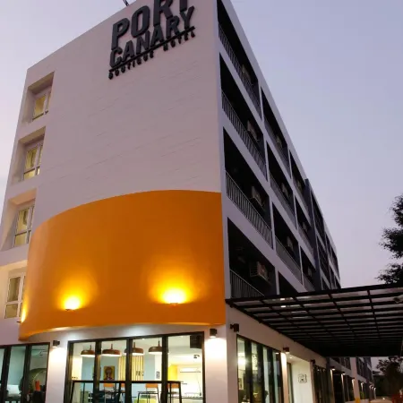 Port Canary Airport Hotel
