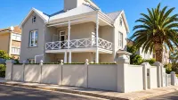 4 on Varneys Guest House - Pensions