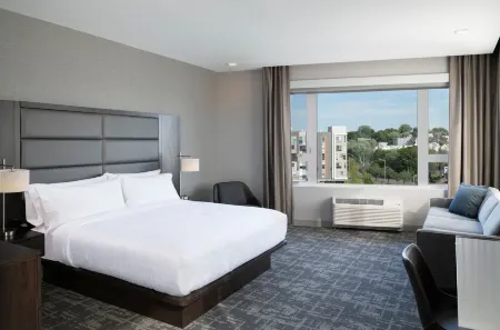 Staybridge Suites Boston Logan Airport - Revere