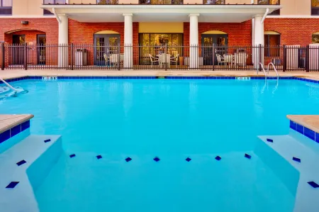 Holiday Inn Express & Suites JACKSON - FLOWOOD by IHG