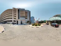 كراون بلازا المنامة Hotels near فور سيزونز ووتر تاكسي
