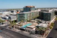 W Scottsdale - parking