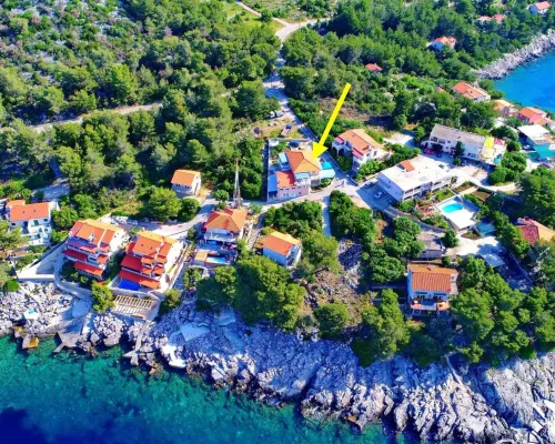 Apartments Villa Marijana Hotels in Blato