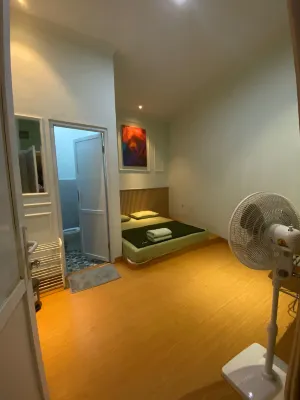 Zultanz Family Room Halimun Hotel dekat Jalan SPN LIDO SPMJ Lido