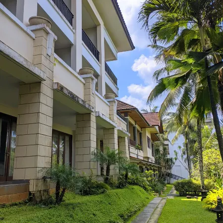 The Oxalis Regency Hotel Magelang