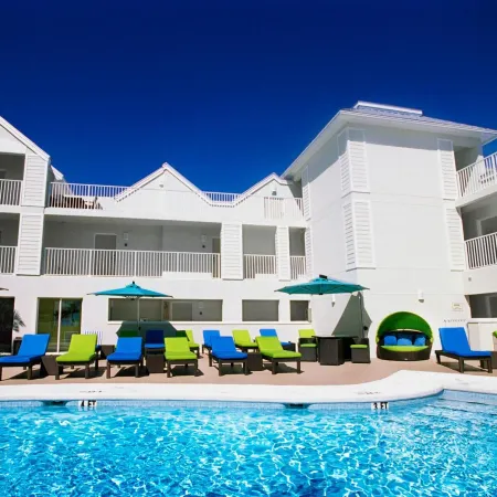Silver Palms Inn