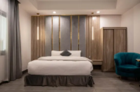 Abela Al Hamra - Palestine Street