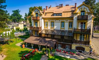 Hotel Bella