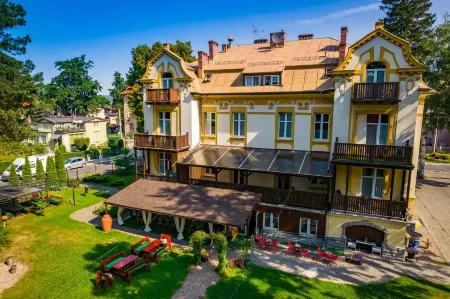 Hotel Bella Отели в г. Подгужин