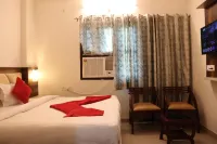 Paradise Inn Hotels near Neemrana Fort