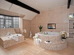 Windermere Boutique Hotel Spa Suites & Hot Tubs