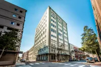 The Mercantile Hotel Hoteles cerca de Centro de Convenciones Morial