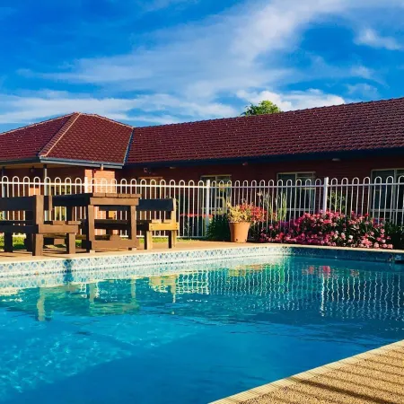 Bushmans Motor Inn