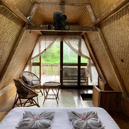 Hakiki Inn Bungalows