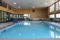 Hampton Inn Richmond - Pools