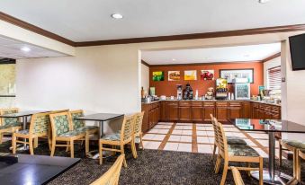 Quality Inn & Suites Morrow Atlanta South