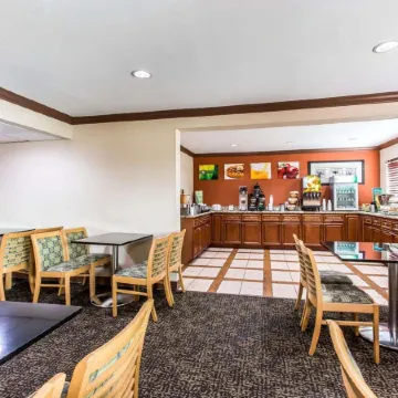 Quality Inn & Suites Morrow Atlanta South